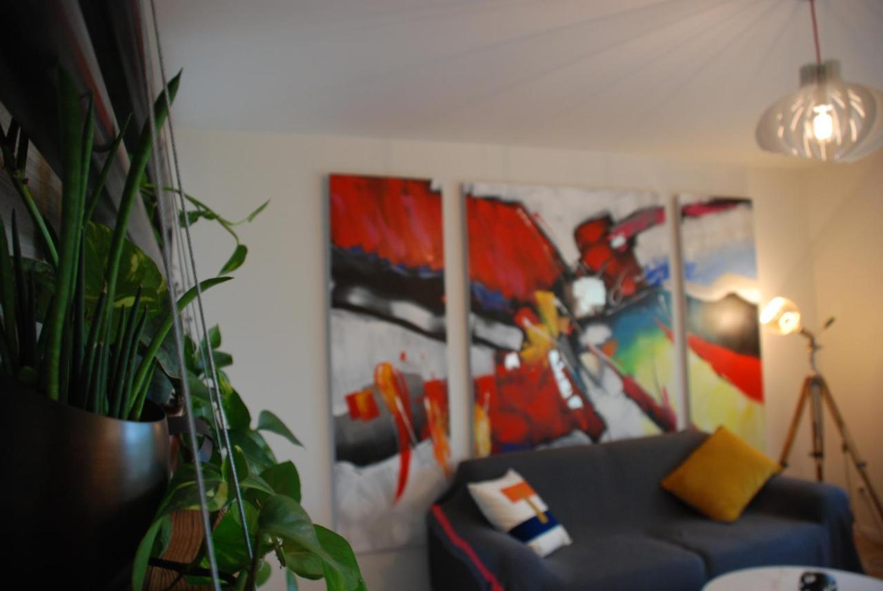 Gite-Appart Com' "Des Cimes Et Jardin" Illkirch-Graffenstaden Exterior photo