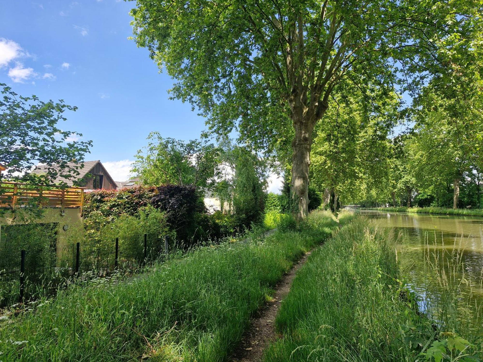 Gite-Appart Com' "Des Cimes Et Jardin" Illkirch-Graffenstaden Exterior photo